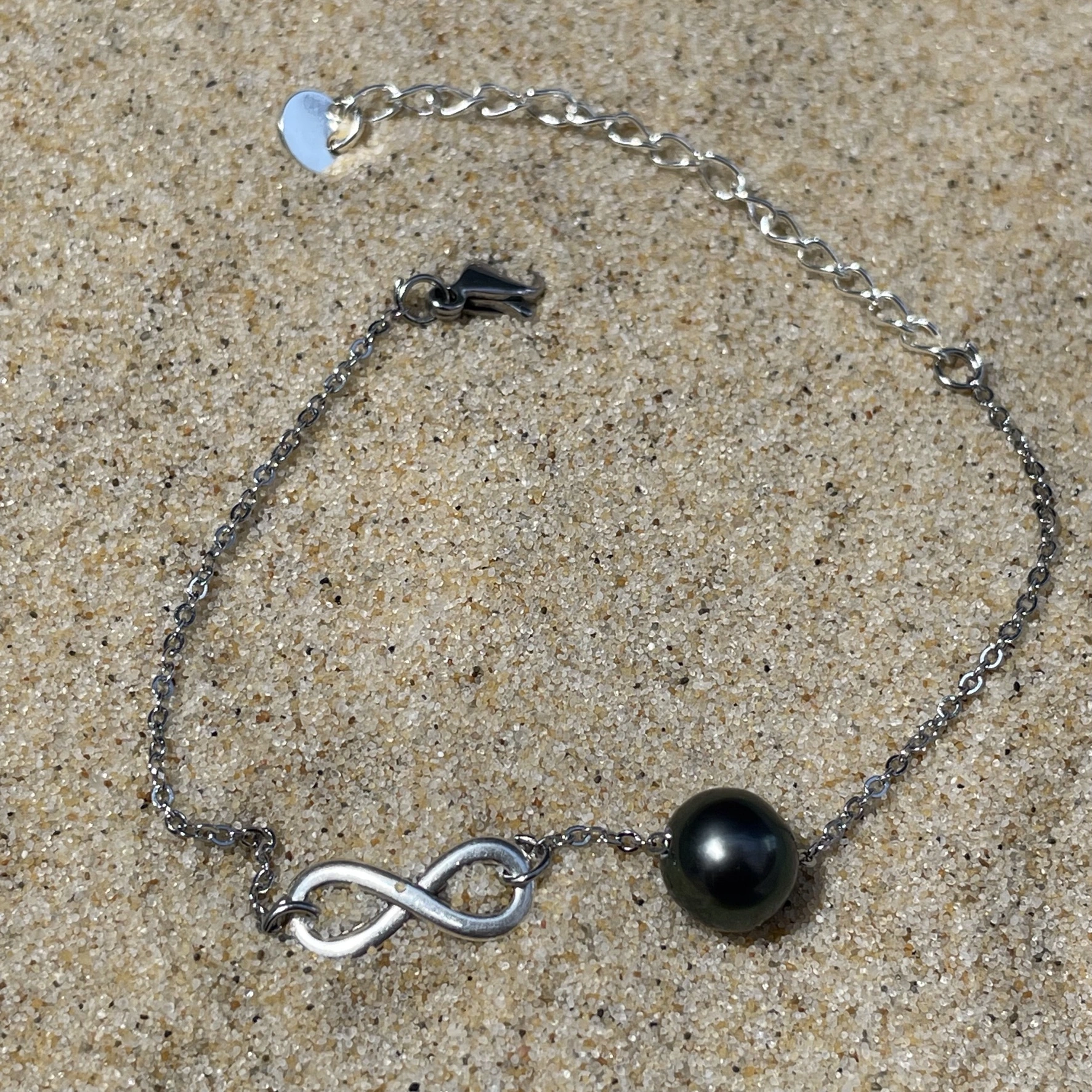 Bracelet infinity sur sable Bracelet infinity sur sable