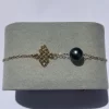 Bracelet pendentif chinois et perle de tahiti sur écrin