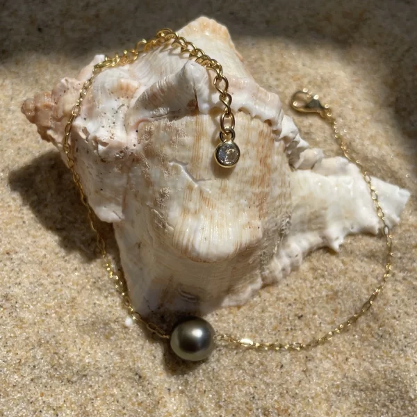 Bracelet doré perle de Tahiti chaîne fine main