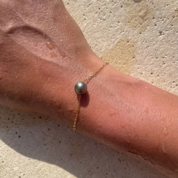 Bracelet Hinano orné d'une véritable perle
