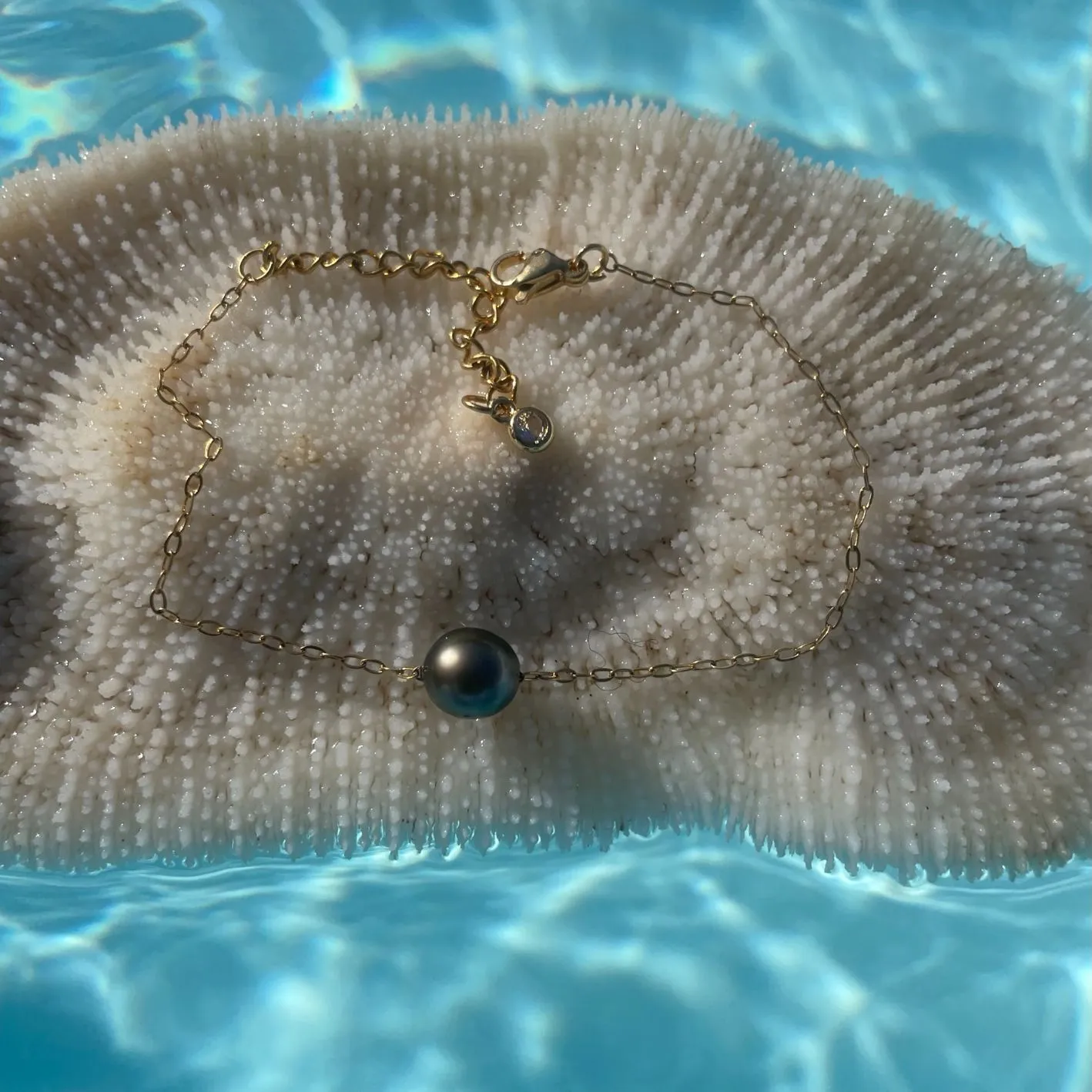 Bracelet Hinano orné d'une perle du Pacifique