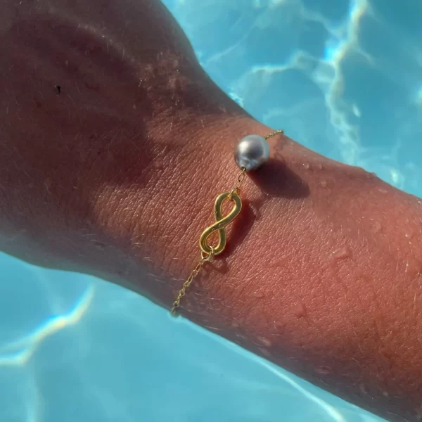 Bracelet Infinity doré fait à la main
