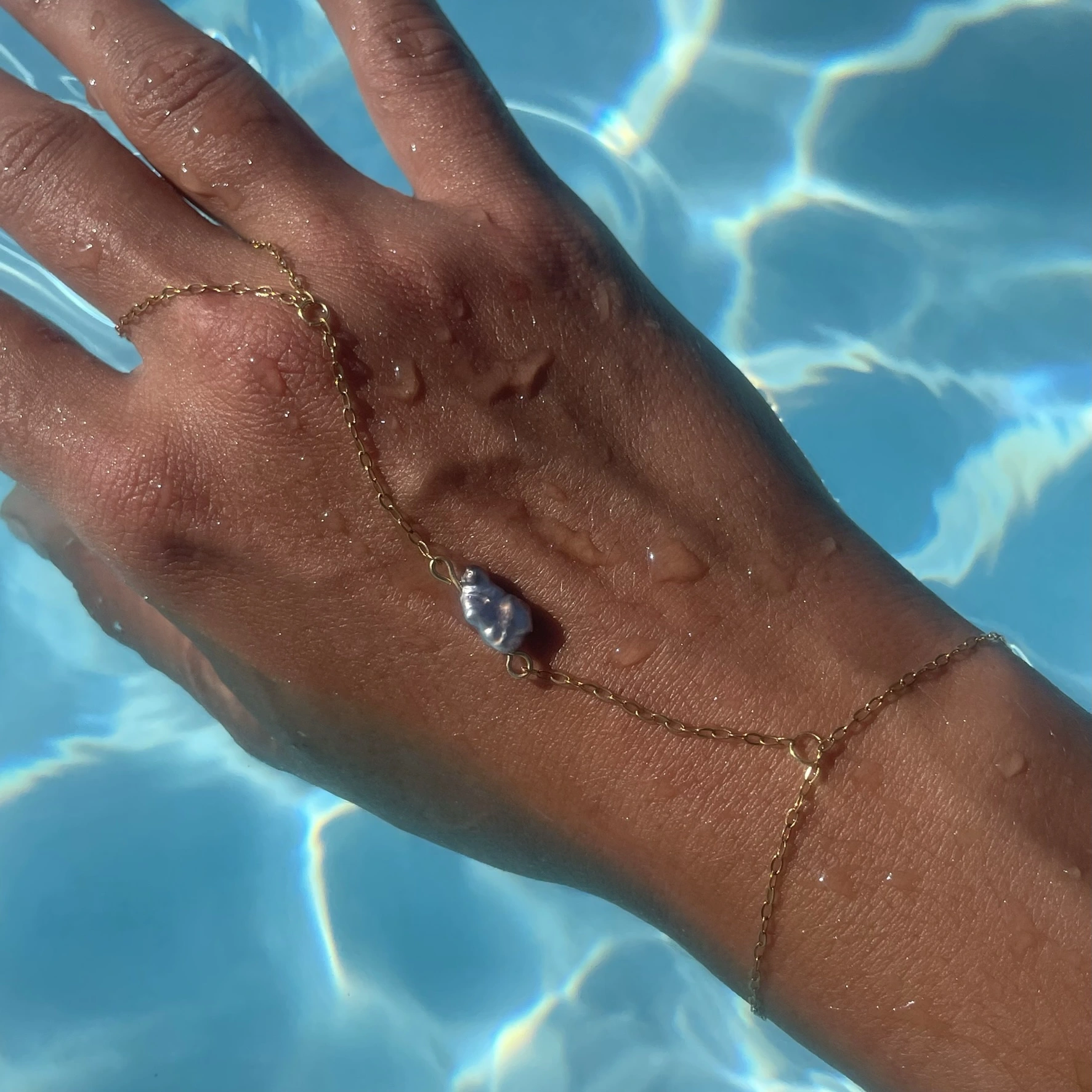 Chaine de main Hina doré