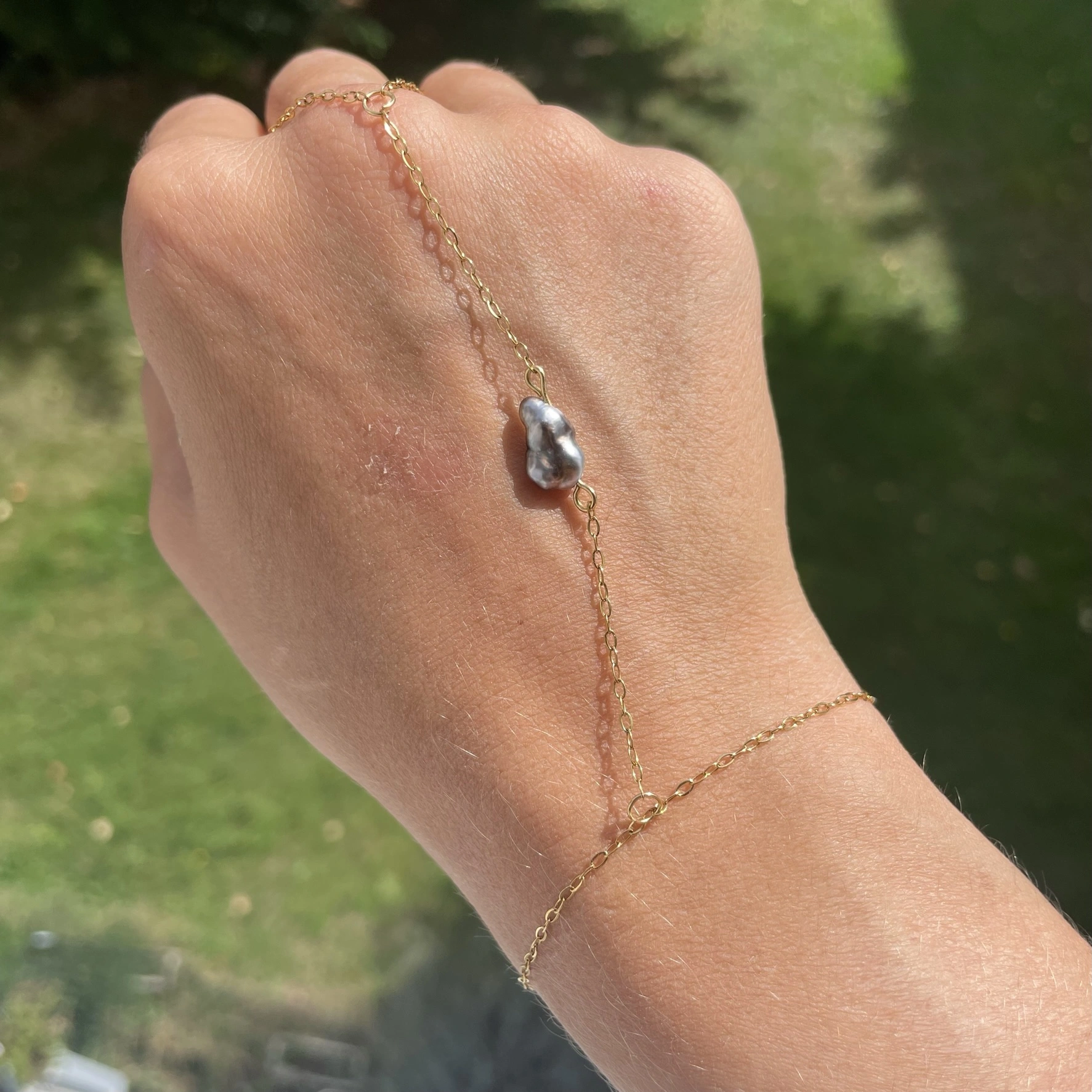 Chaine de main kesihi argenté artisanal