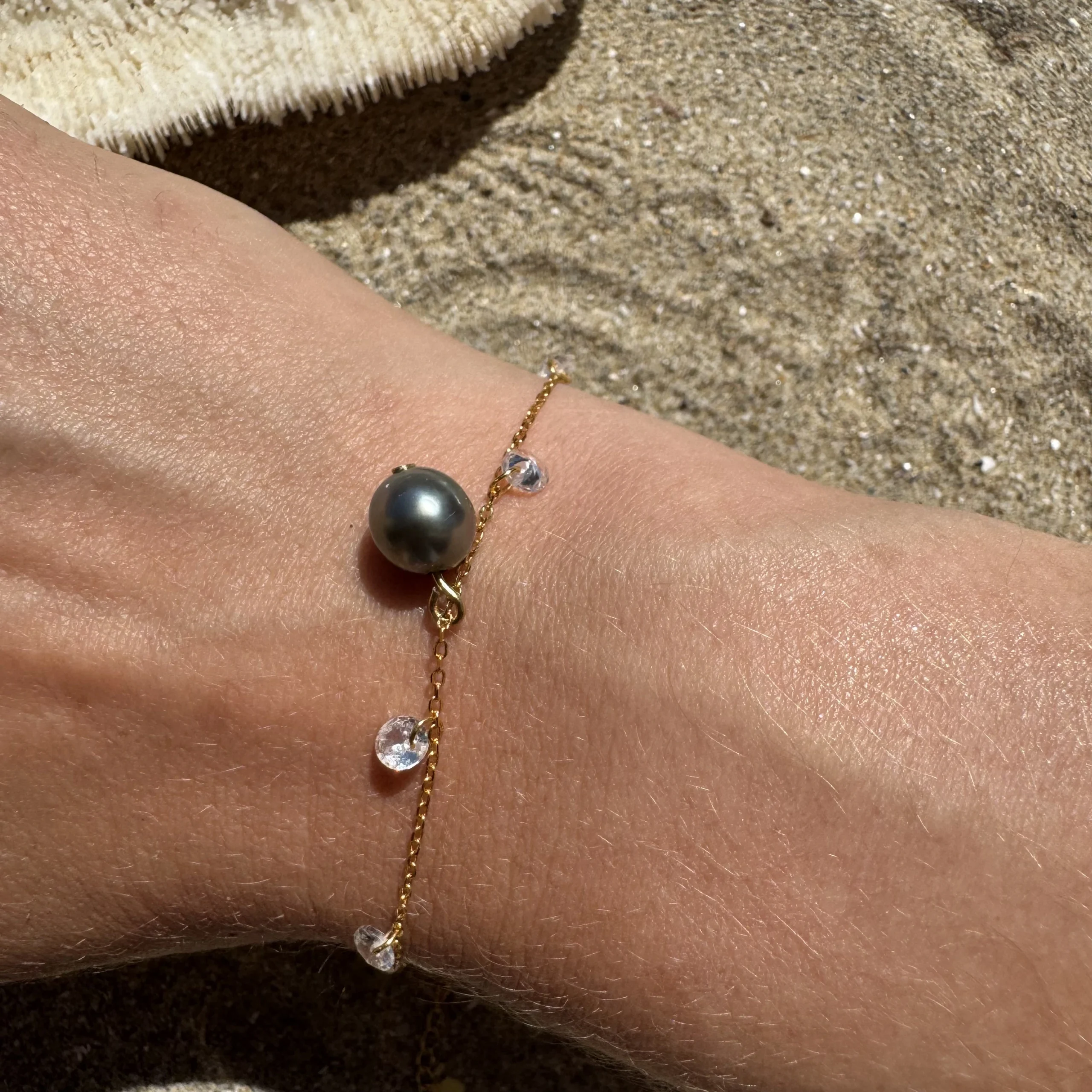 BRACELET MANA NUI DORE REGLABLE