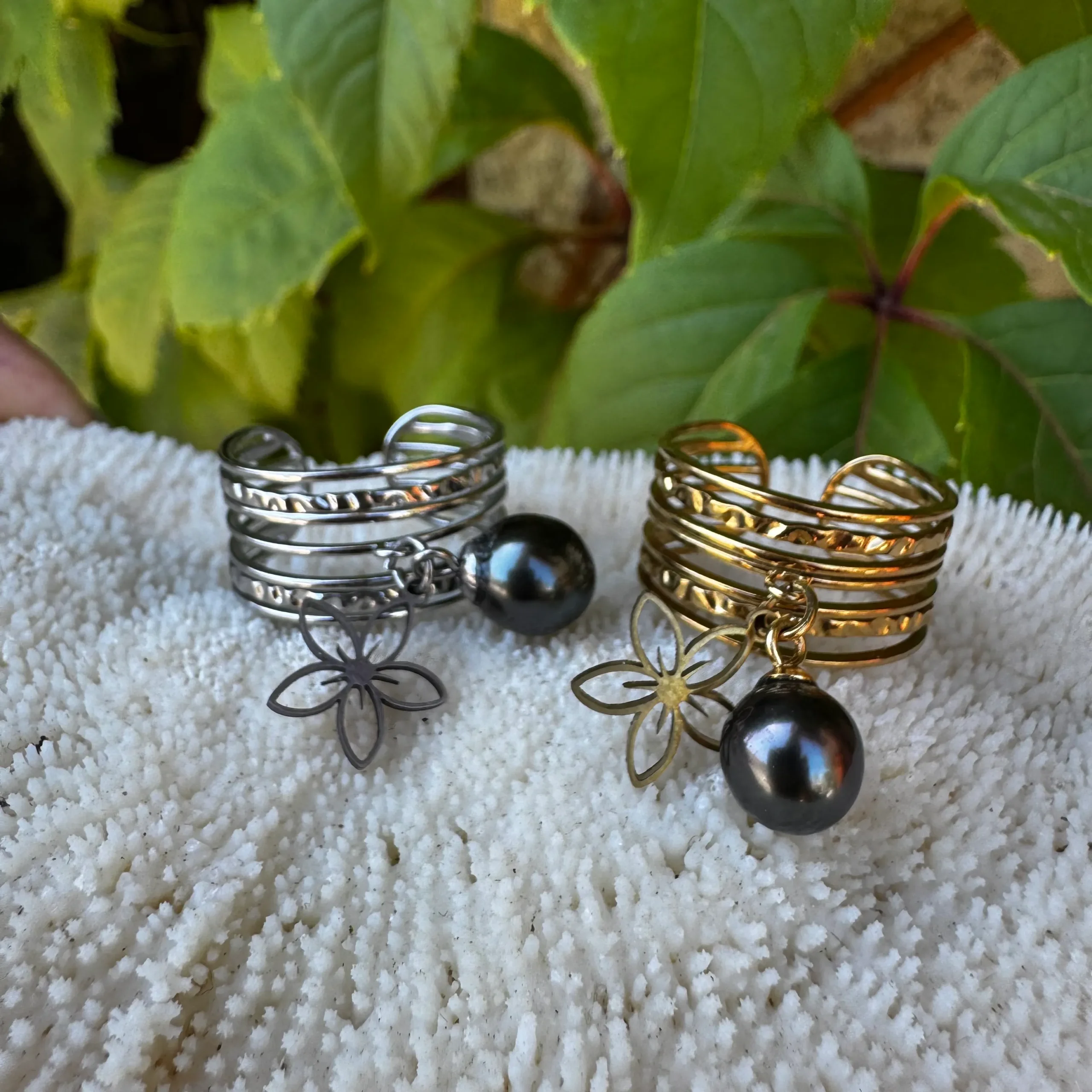 Bague Vaiani pampille fleur de frangipanier_11zon