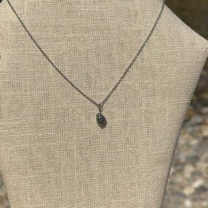 Collier chaine de dos réversible