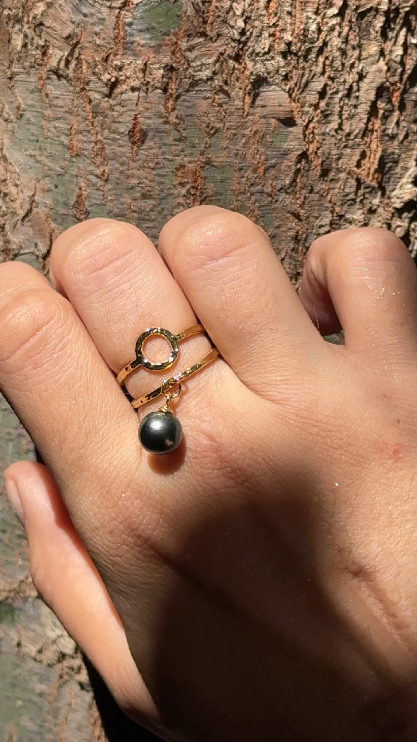 Bague Soleia en acier inoxydable doré porté
