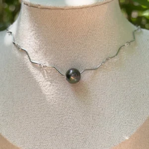 Collier Heinui