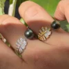 Bague Tropicalia argent 925, feuille en oxyde de zirconium avec une perle de Tahiti