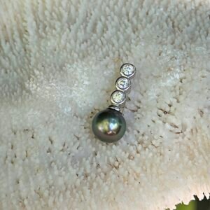Collier Poerava